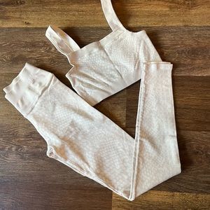 Nux White Animal Print Set